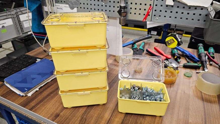 Box with compartment