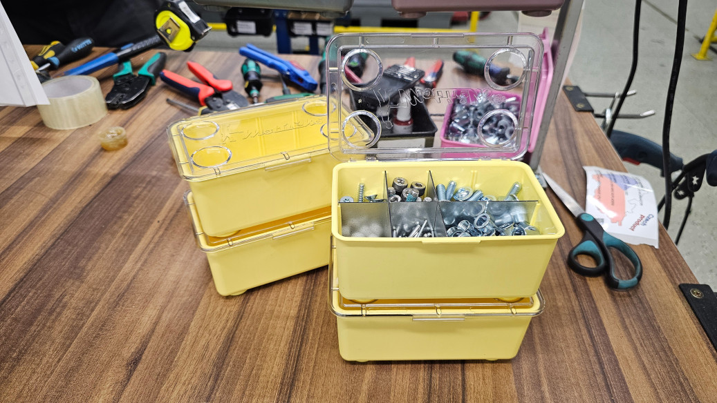 Box with compartment