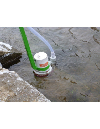 Submersible pump with Holder